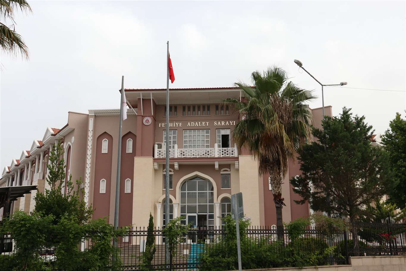 Fethiye'de eşini tüfekle vuran şahıs tutuklandı haberi